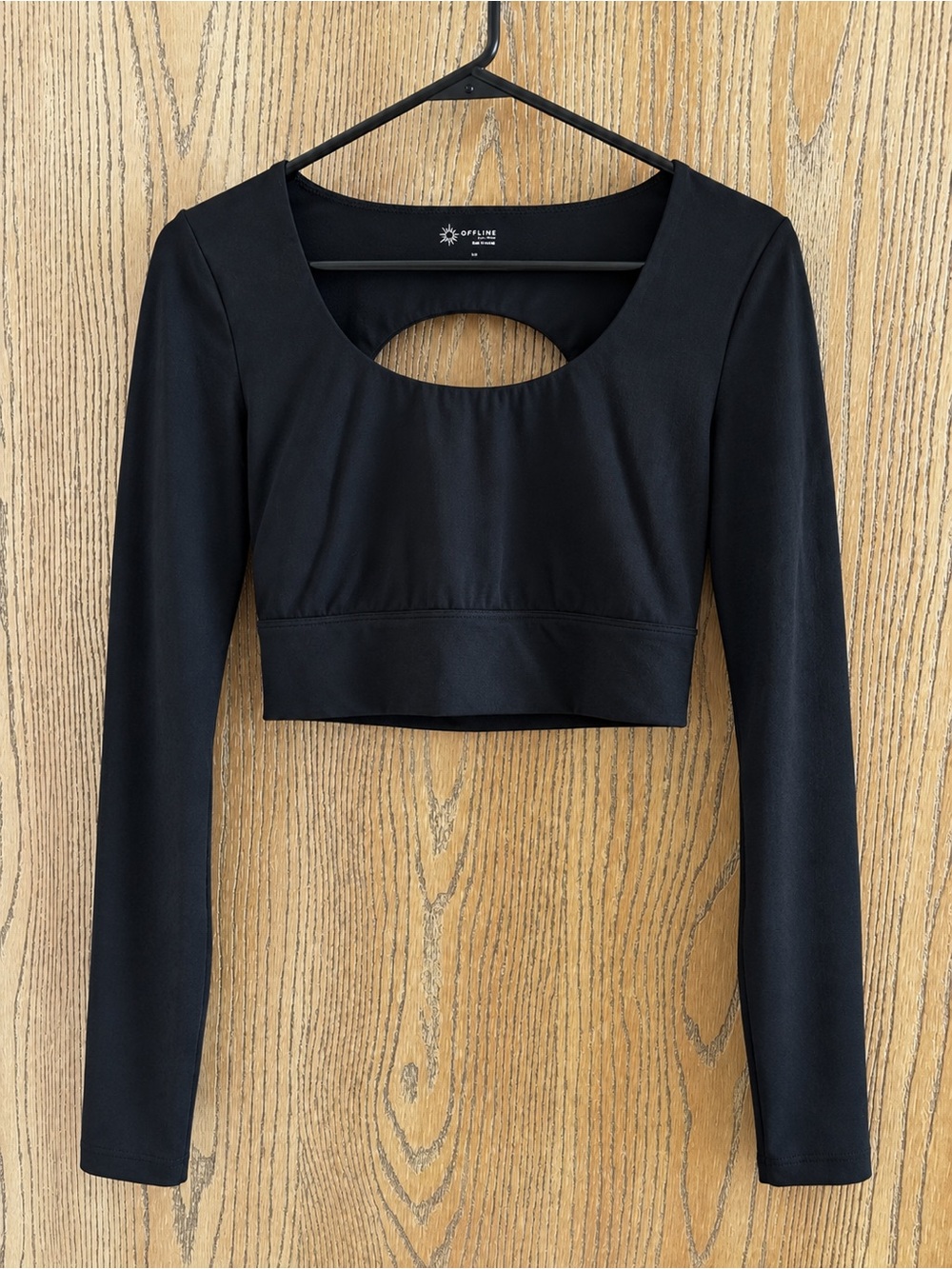 Offline by Aerie Black Long Sleeve Crop Workout Top with Back Cutout - Medium